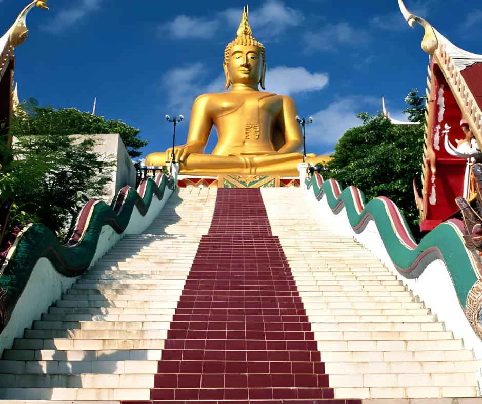 Wat Phra Yai